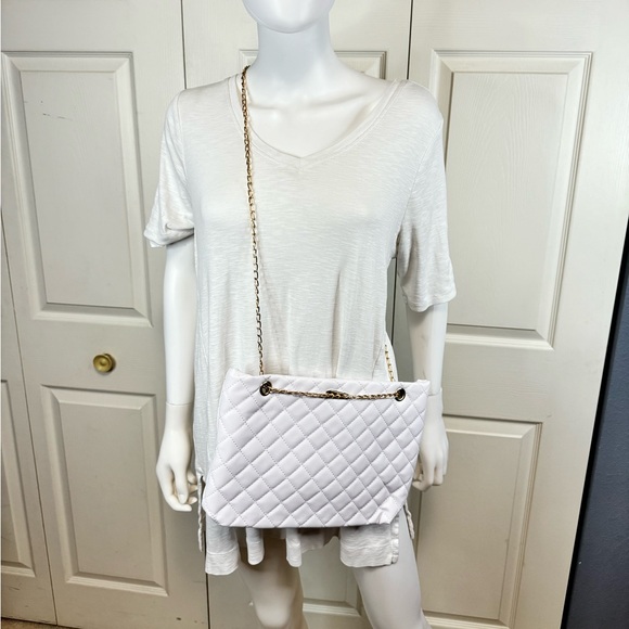 Medium Quilted White Crossbody Purse with Chain Strap - Picture 6 of 7